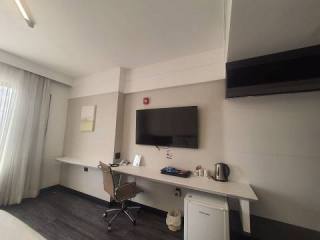 Vende-se flat reformado