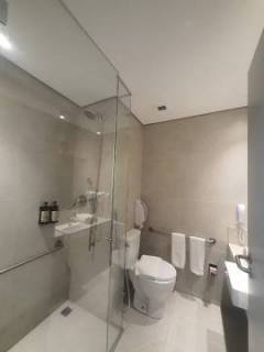 Vende-se flat reformado