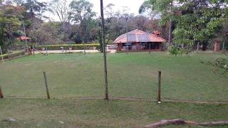 Vende-se fazenda - Condomínio Quintas Da Serra