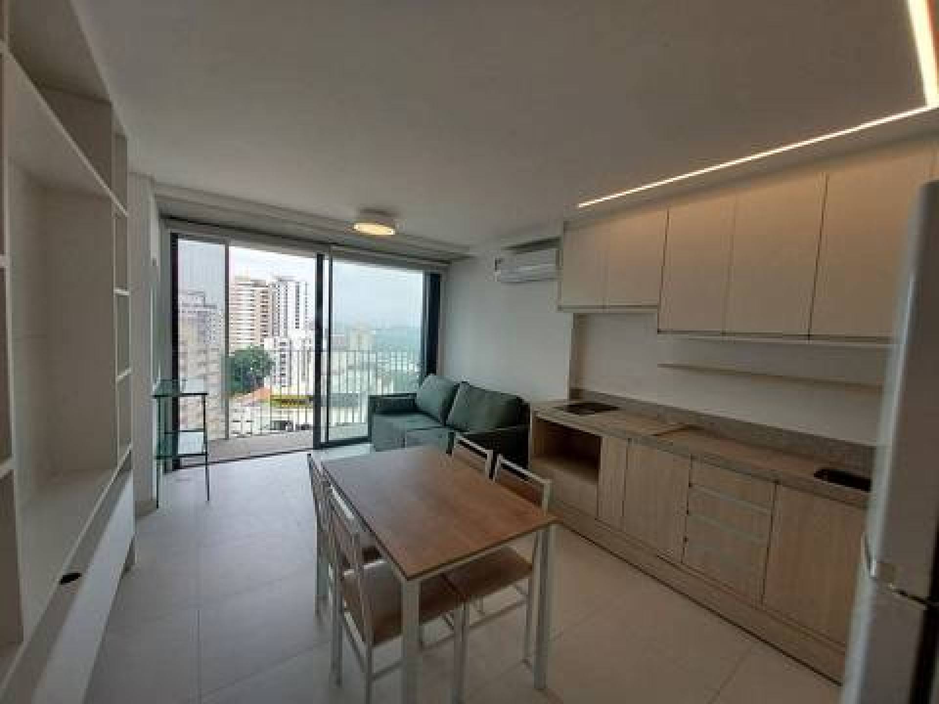 Aluga-se studio na Vila Madalena