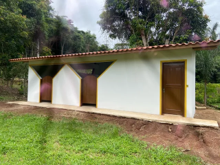 Vende-se sítio em Valão