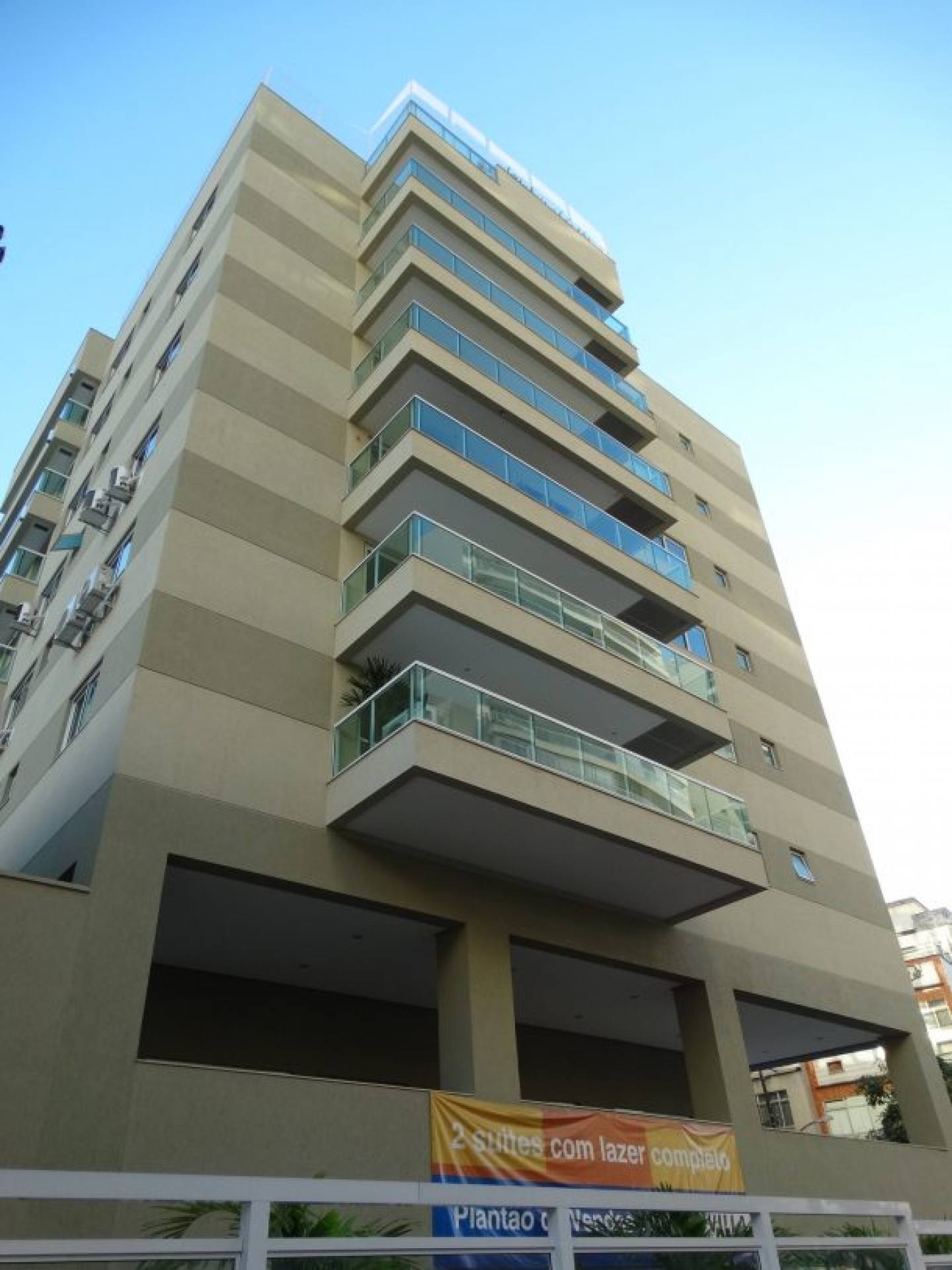 Vende-se edifício residencial