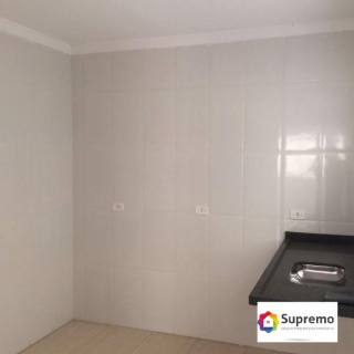 Aluga-se casa de vila