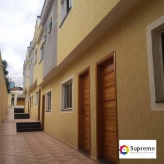 Aluga-se casa de vila