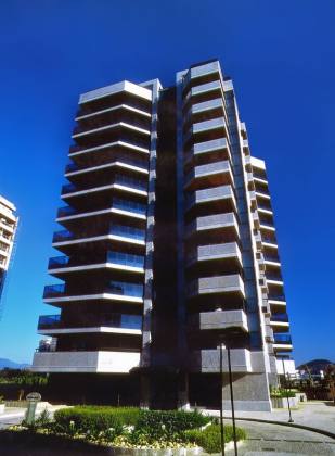 RENAISSANCE RESIDENCE