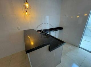 Casa Para Vender com 3 quartos 1 suíte no bairro Farolândia em Aracaju