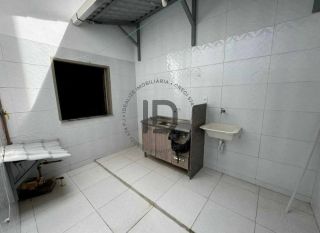 Casa Para Vender com 3 quartos 1 suíte no bairro Farolândia em Aracaju