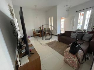 Casa a venda no Bairro Luzia!