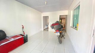 Casa com piscina a 800 metros da praia do tabuleiro