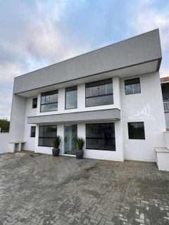 O seu apartamento na praia esta te esperando.