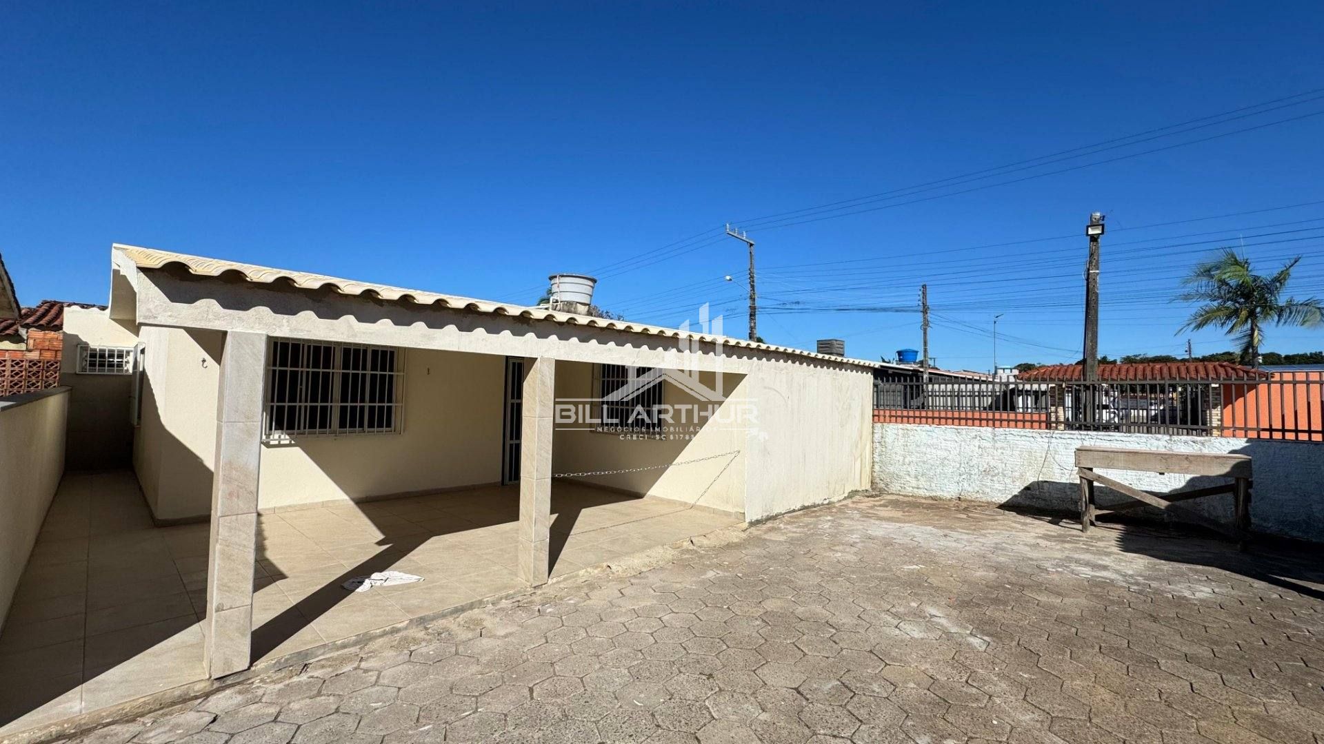 Casa na praia em condomínio fechado com um excelente valor