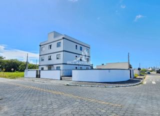 Apartamento na praia para locação anual