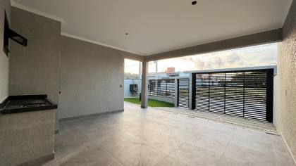 Sua casa de alto padrão na praia está te esperando