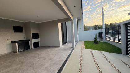 Sua casa de alto padrão na praia está te esperando