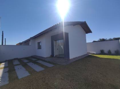 ✨Casa de esquina - IMPERDÍVEL R$350 mil 980m da praia✨