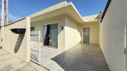 Casa na praia com jacuzzi sendo vendida abaixo do valor de mercado