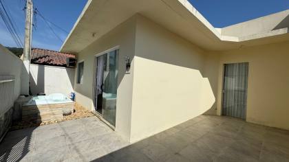 Casa na praia com jacuzzi sendo vendida abaixo do valor de mercado