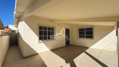 Casa de Condomínio Para Vender com 3 quartos 2 suítes no bairro Quinta dos açorianos em Barra Velha