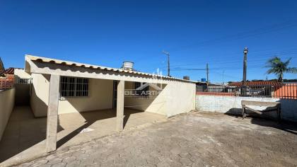 Casa de Condomínio Para Vender com 3 quartos 2 suítes no bairro Quinta dos açorianos em Barra Velha
