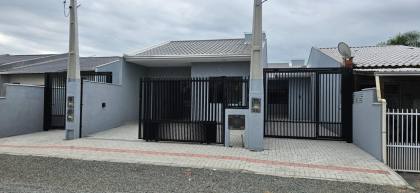 Casa para Vender com 2 dormitórios, sendo 1 suíte no bairro Itajuba em Barra Velha