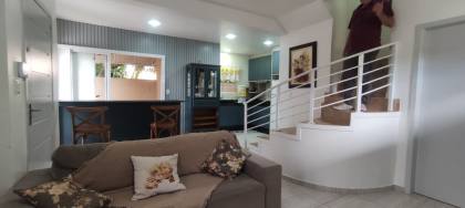 Sobrado 100 metros do mar com 3 dormitórios (1 suíte) - Itajubá em Barra Velha