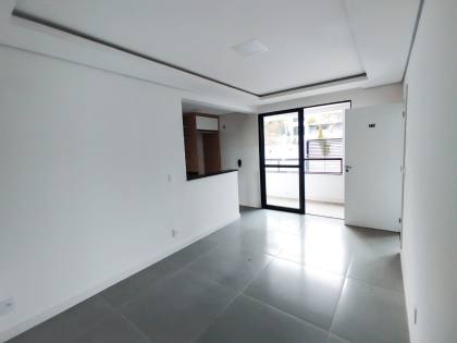 Apartamento a venda 1 suíte e 2 demi-suítes no bairro ITACOLOMI em Balneário Piçarras - SC