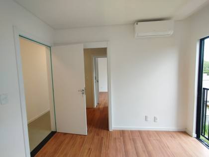 Apartamento Para Vender com 2 demi- suites e 1 suíte no bairro ITACOLOMI em Balneário Piçarras