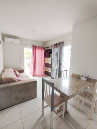 Casa de Condomínio Para Alugar com 2 quartos no bairro ITACOLOMI em Balneário Piçarras