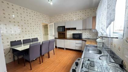 Apartamento Para Alugar com 3 quartos 1 suítes no bairro centro  em Balneário Piçarras