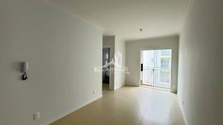 O seu apartamento na praia está te esperando!