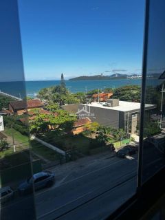 Seu apartamento na praia com vista para o mar está te esperando!