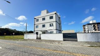 Apartamento mobiliado para locação anual em Balneario piçarras