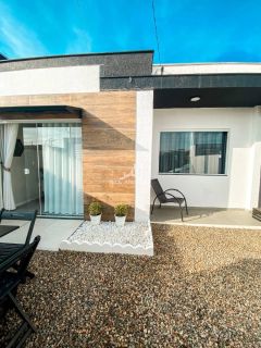 Casa mobiliada para locação anual em Barra Velha