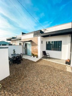 Casa mobiliada para locação anual em Barra Velha