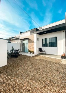 Casa mobiliada para locação anual em Barra Velha