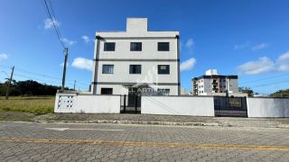 Apartamento mobiliado para locação anual em Balneário piçarras