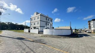 Apartamento mobiliado para locação anual em Balneário piçarras