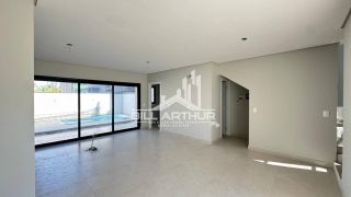 OPORTUNIDADE! CASA COM PISCINA – ABAIXO DO VALOR