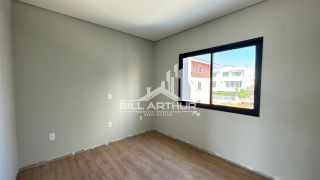 OPORTUNIDADE! CASA COM PISCINA – ABAIXO DO VALOR