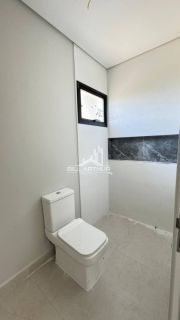 OPORTUNIDADE! CASA COM PISCINA – ABAIXO DO VALOR