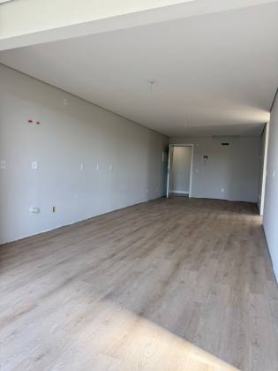 Apartamento à venda a 200m do mar em Itajubá – Barra Velha | 2 quartos (1 suíte) | 80m²