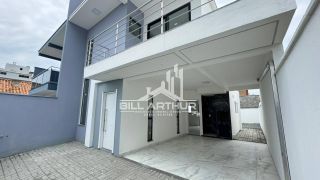 Sobrado com vista mar sendo vendido abaixo do valor de mercado