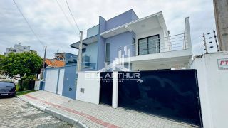 Sobrado com vista mar sendo vendido abaixo do valor de mercado