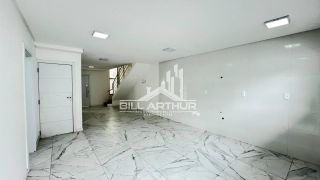 Sobrado com vista mar sendo vendido abaixo do valor de mercado