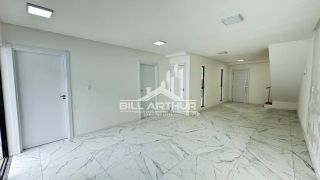 Sobrado com vista mar sendo vendido abaixo do valor de mercado