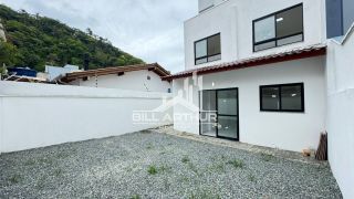 Sobrado com vista mar sendo vendido abaixo do valor de mercado