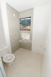 Apartamento para locação anual com 2 quartos + 1 suíte no bairro Armação  em Penha SC.