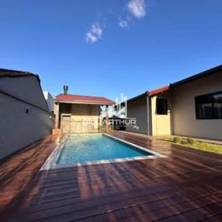 Casa na praia com piscina e sauna a 5 minutos do mar