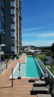 Cobertura de Alto Padrão com 4 Suítes e Condomínio Completo em Penha!