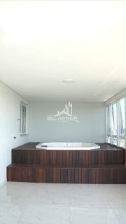 Cobertura de Alto Padrão com 4 Suítes e Condomínio Completo em Penha!